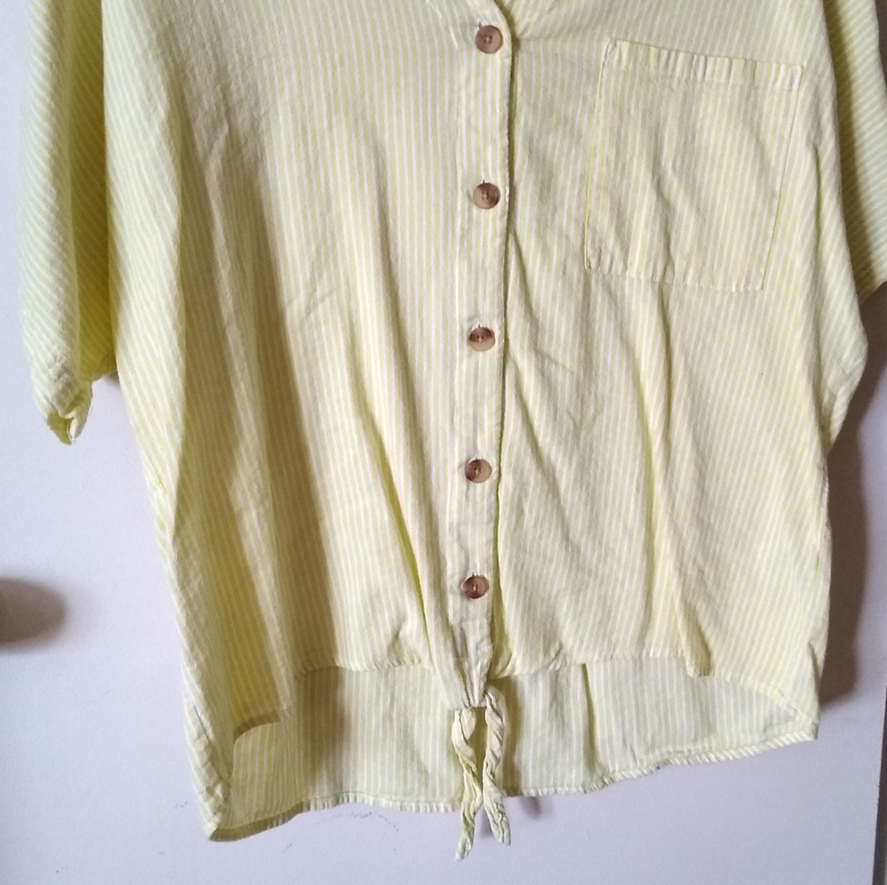 Blouse - Picture 2 of 2